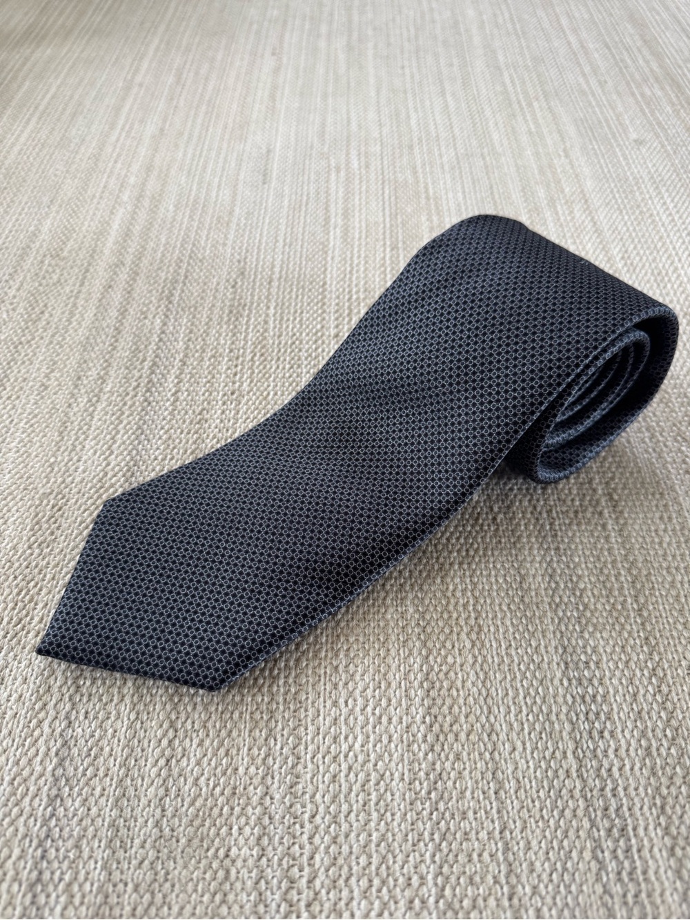 Ermenegildo‎ Zegna 100% silk grey pattern men’s tie